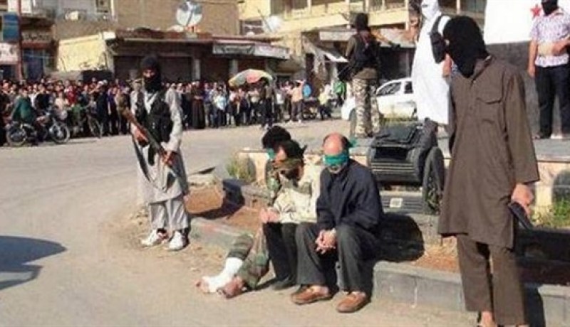 داعش يعتقل 5 أ شخاص بتهمة تهنئة النصارى بالعام الجديد في مدينة الرقة السورية